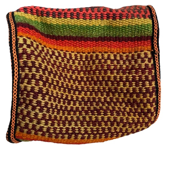 NWOT Sling Back Pack Convertible Shoulder Bag and Backpack Handwoven in Peru - Picture 7 of 9